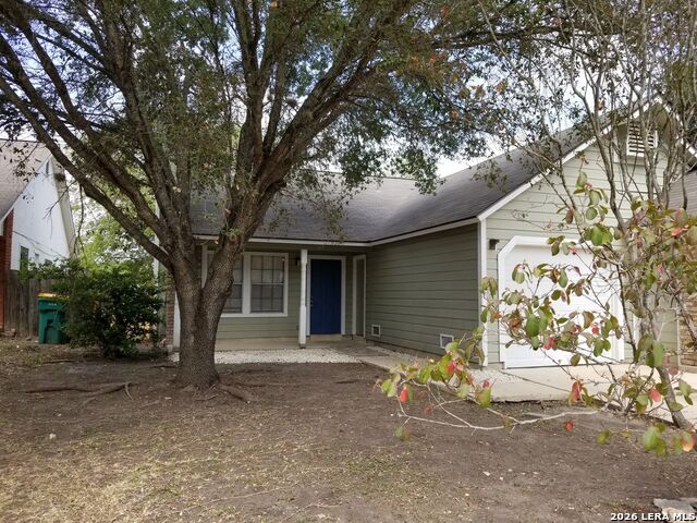 9207 Shadow Crest Dr Property Photo 3