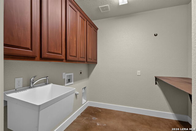 979 Long Meadow Property Photo 32