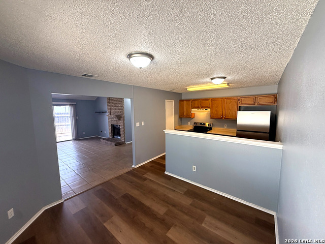 10040 Woodtrail Property Photo 7