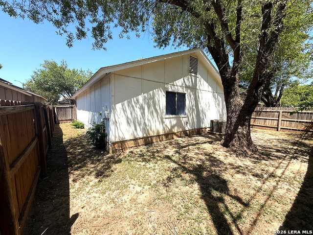 10040 Woodtrail Property Photo 18