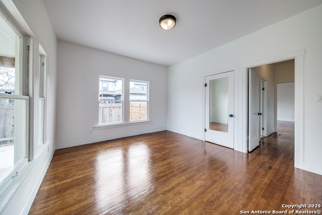 322 E Locust Property Photo 9