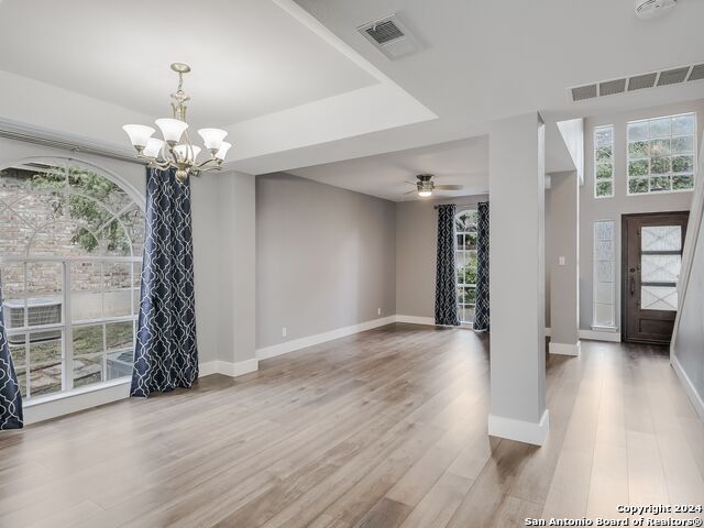 15711 Wolf Creek St Property Photo 8