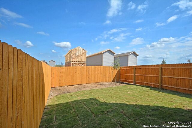4974 Daisy Blossom Property Photo 24