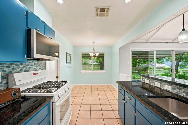6702 Forest Dell St Property Photo 3