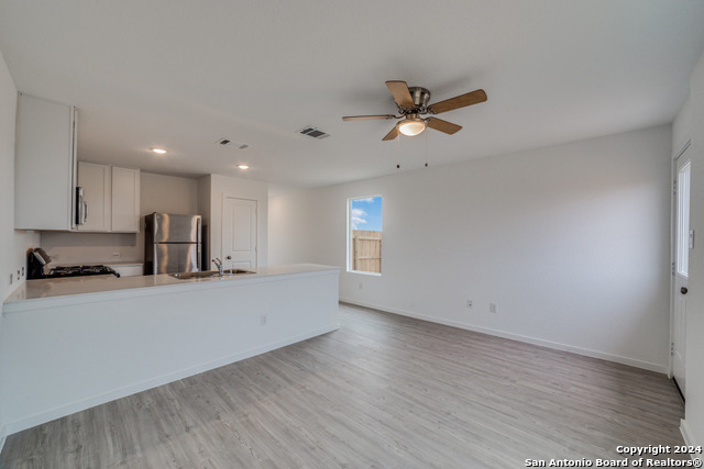 3704 Millbrook Way Property Photo 3