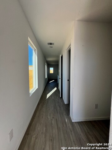 3704 Millbrook Way Property Photo 6
