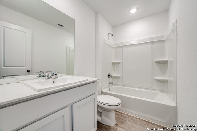 3704 Millbrook Way Property Photo 13