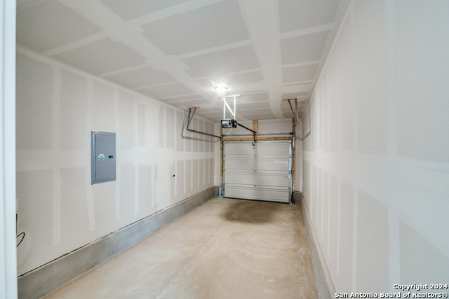 3704 Millbrook Way Property Photo 15