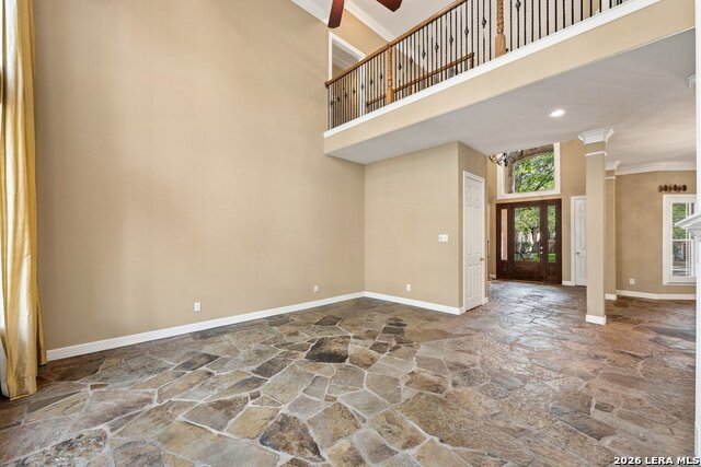 17323 Fountain Bluff Dr Property Photo 4
