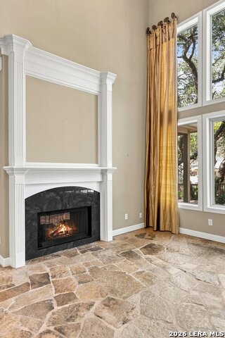 17323 Fountain Bluff Dr Property Photo 11