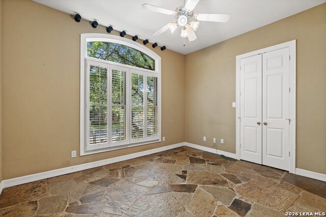 17323 Fountain Bluff Dr Property Photo 34