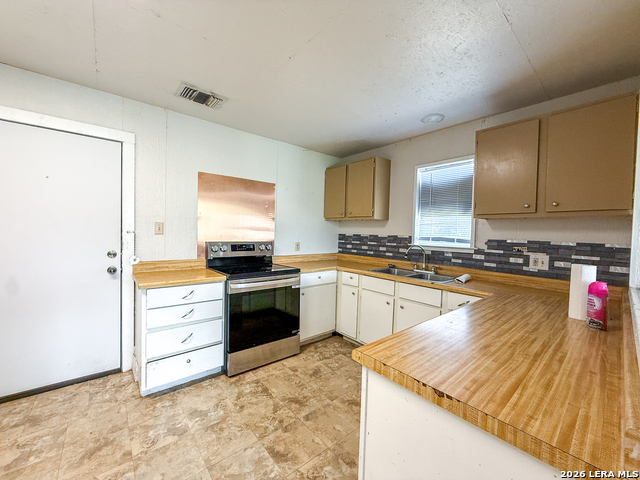 1185 Koehler Property Photo 6