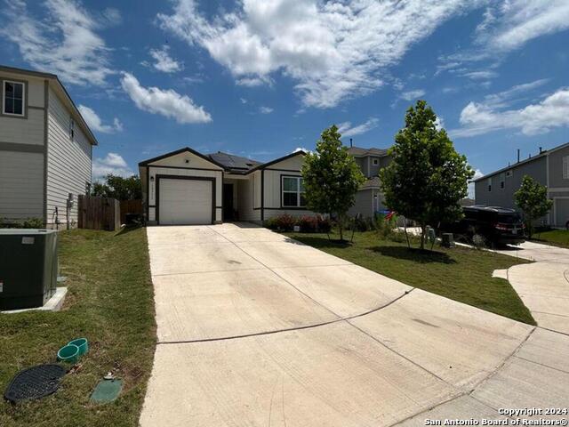 13711 Red Rock Run Property Photo 3