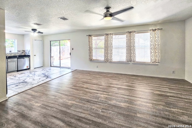 5410 Spring Day Property Photo 4