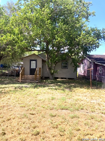 2409 Booker St Property Photo 11