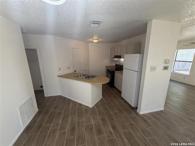 9631 Bratton Dr Property Photo 5