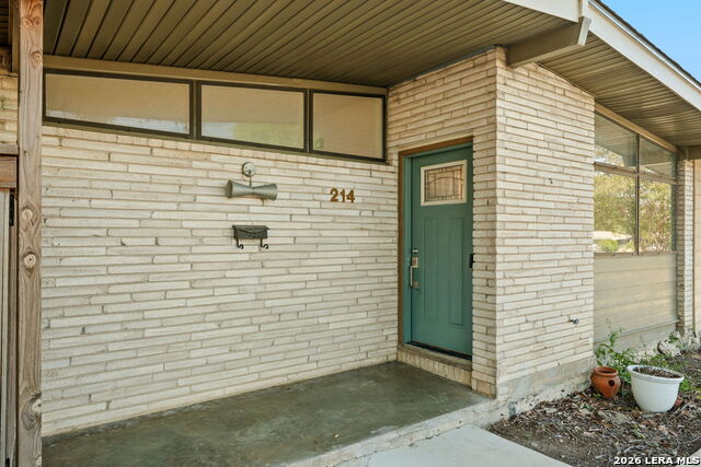 214 Southbridge St Property Photo 3