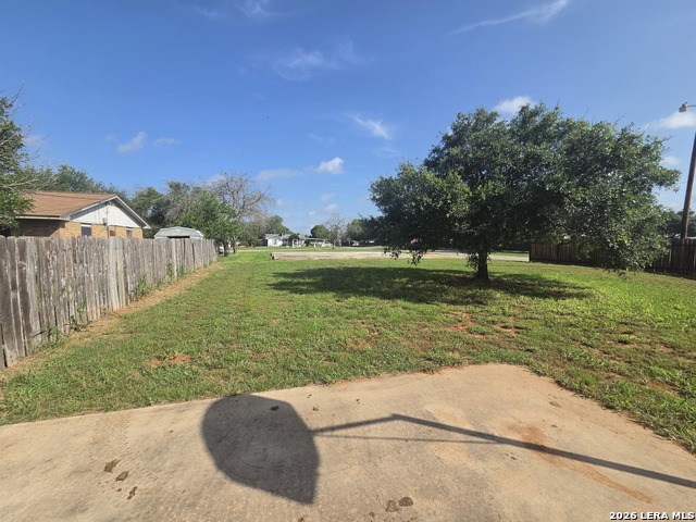 1438 N Huajillo St Property Photo 9