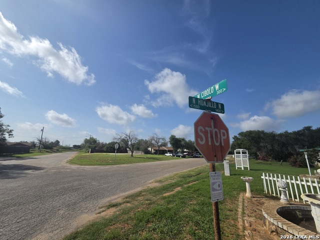 1438 N Huajillo St Property Photo 15
