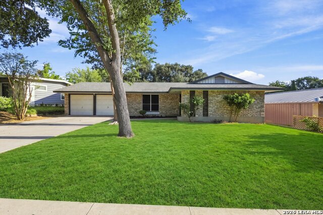 223 Summertime Dr Property Photo 3