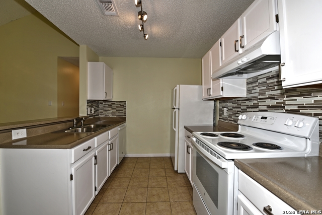3412 Ridge Ash Property Photo 10