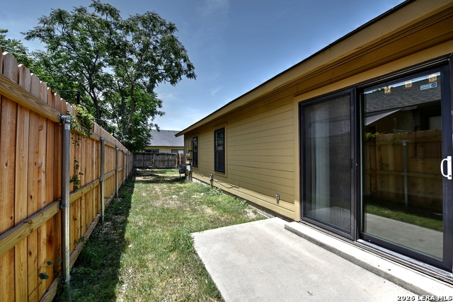 3412 Ridge Ash Property Photo 15