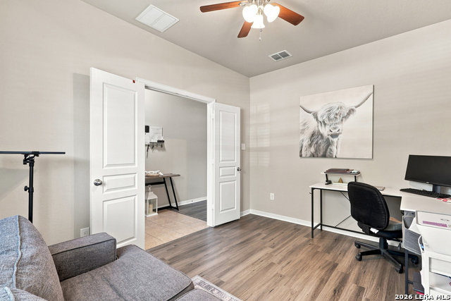 1842 Golden Maple Property Photo 7