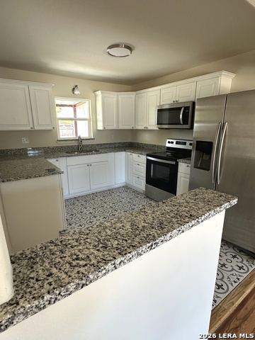 907 Dove Ave. Property Photo 3