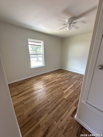 907 Dove Ave. Property Photo 5