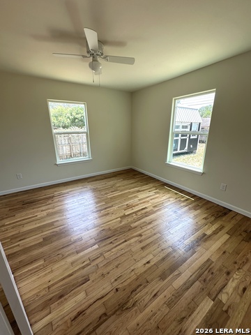 907 Dove Ave. Property Photo 6