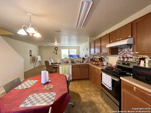 910 Absolon Farm Property Photo 4