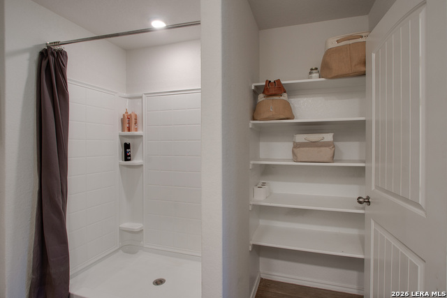 928 Adler Way Property Photo 8