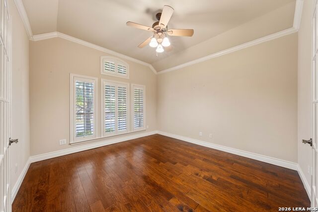 1711 Sandringham Property Photo 9