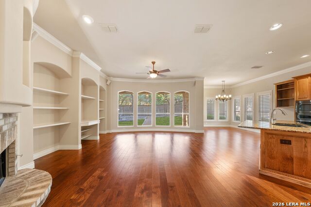 1711 Sandringham Property Photo 11
