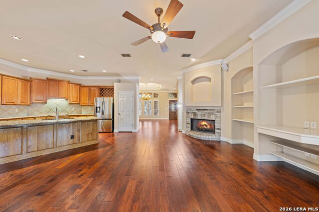 1711 Sandringham Property Photo 22
