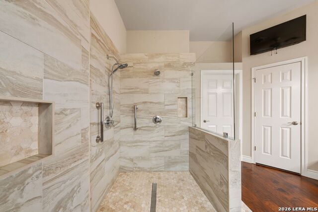 1711 Sandringham Property Photo 31
