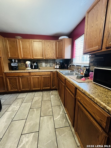 311 Riverdale Property Photo 6