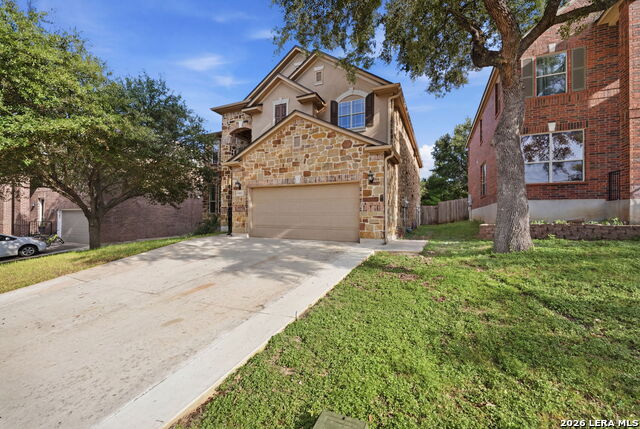 8026 Royal Fld Property Photo 2