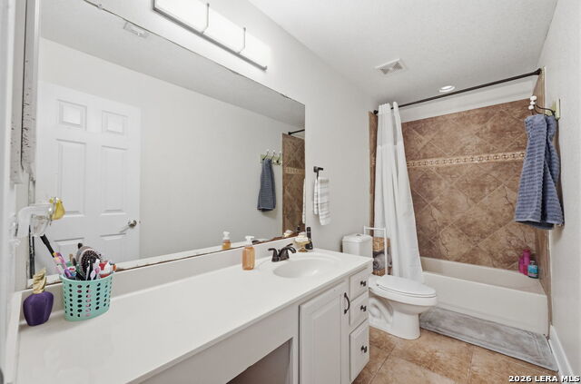 8026 Royal Fld Property Photo 28