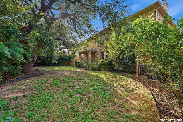 8026 Royal Fld Property Photo 34