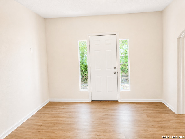 1203 Lamar St Property Photo 5