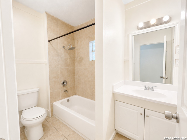 1203 Lamar St Property Photo 8