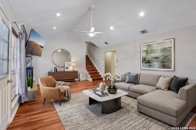 15118 Sun Spur St Property Photo 5