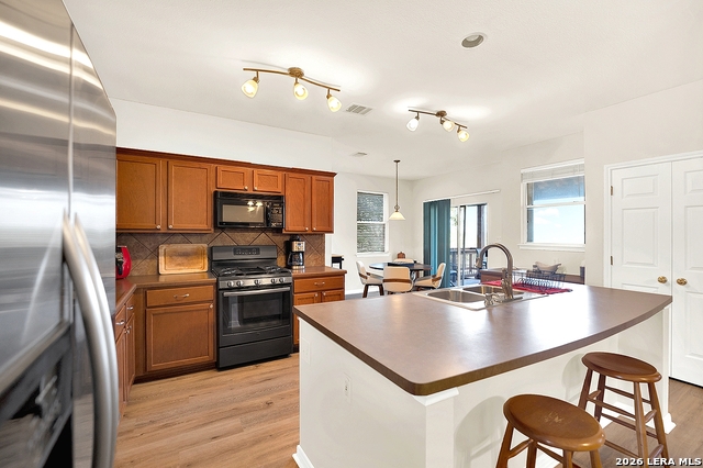 20826 Panoramic Ct Property Photo 5