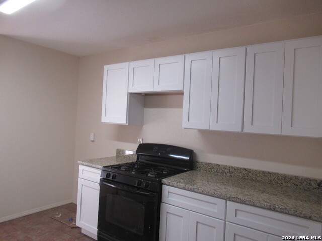 702 Longleaf St Property Photo 5