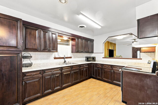4422 Bikini Dr. Property Photo 12