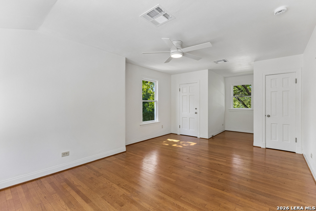 120 Lamont Ave Property Photo 46