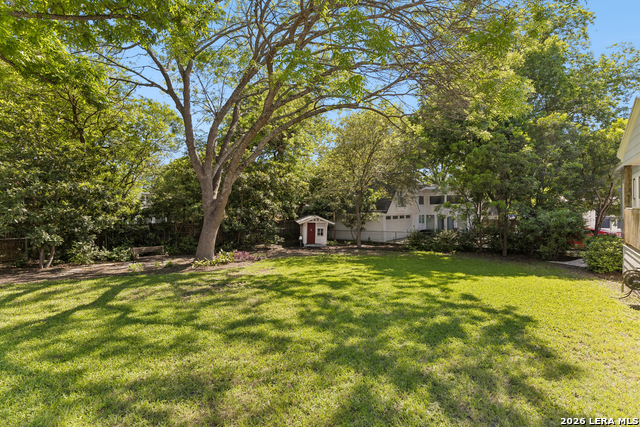 120 Lamont Ave Property Photo 54