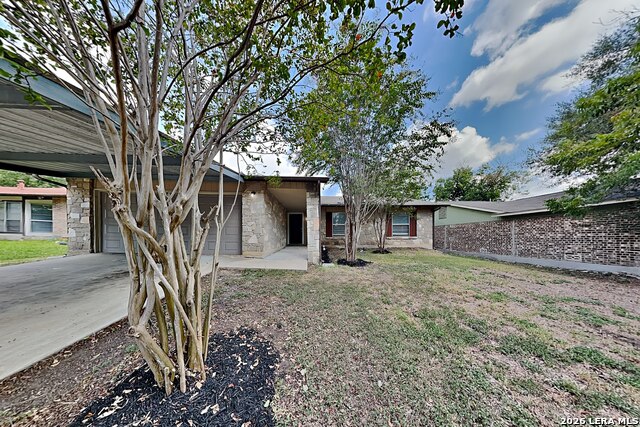 7527 Ledgebrook Drive Property Photo 1