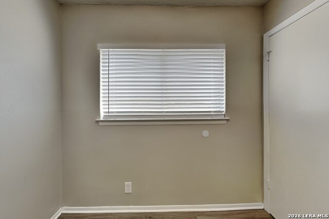 7527 Ledgebrook Drive Property Photo 11